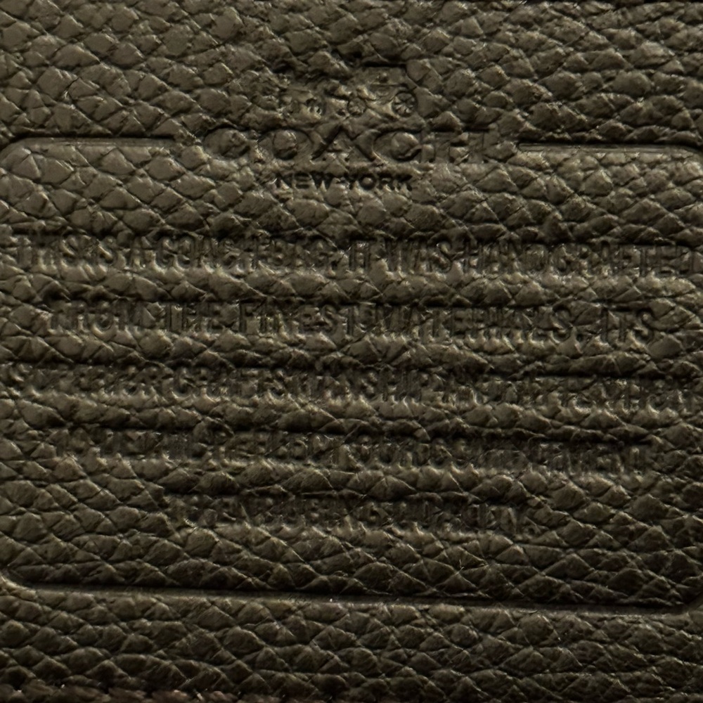 Coach classic black purse w/ optional unused shoulder strap; w/dust cloth (OLCC) - Picture 16 of 16